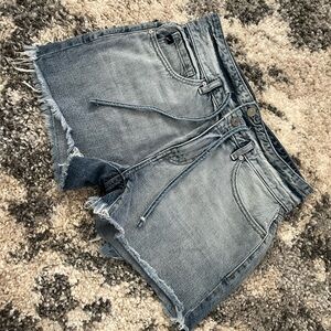 KanCan women’s size L soft denim shorts